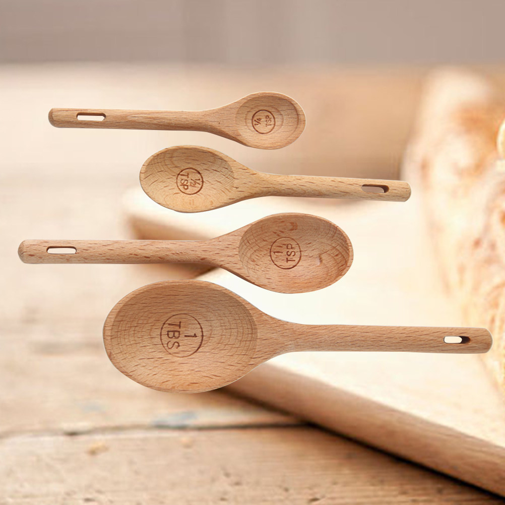 Kitchen Baking Utensils - ชุดช้อนตวงไม้ 4 ชิ้น ทำจากไม้บีช สลักลาย ช่วยให้การตวงแม่นยำ
