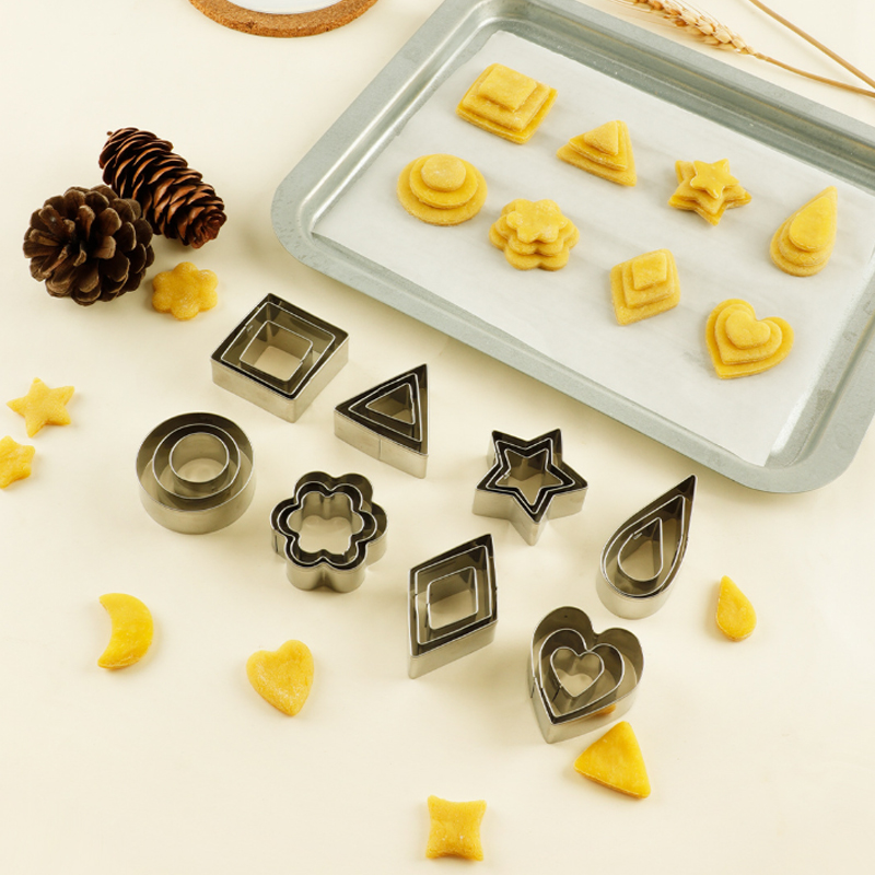 ชุดเครื่องตัดคุ้กกี้สแตนเลสขนา - Mini Kitchen Baking บทวิจารณ์และราคา